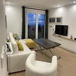 House Terraza Premium 1 6px Parking Gratis アパート